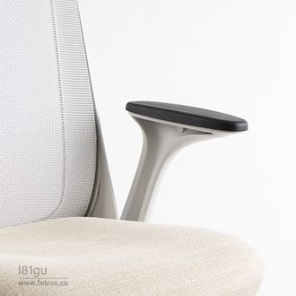 دسته صندلی لیو I81gu
